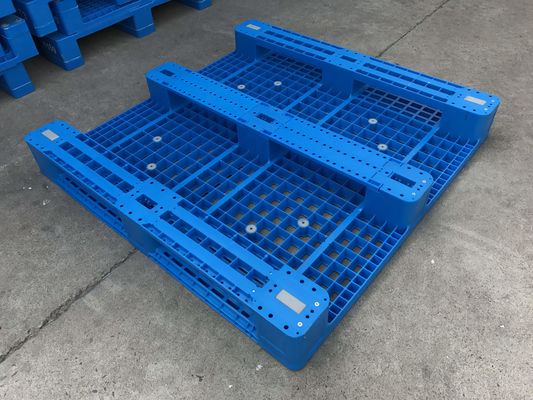 Blue Color Three Runners Plastic Pallet with Antislip Rubber Inserted Made by HUADING